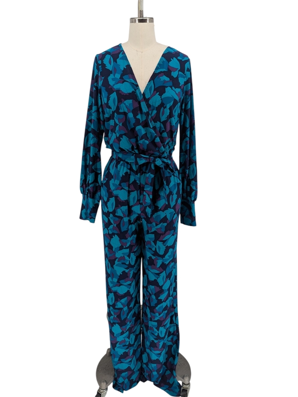 30070 Nikki Floral Wide Leg Jumpsuit Blue size M/L bohemian resortwear casual